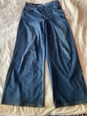 HALARA Wide-Leg Jeans in Dark Blue